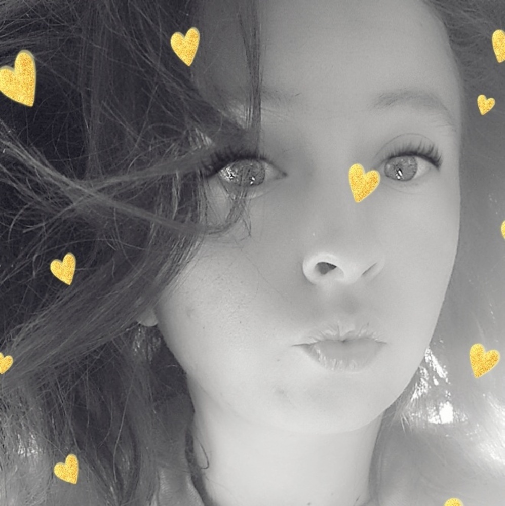 Meet your Posher, Katelyn